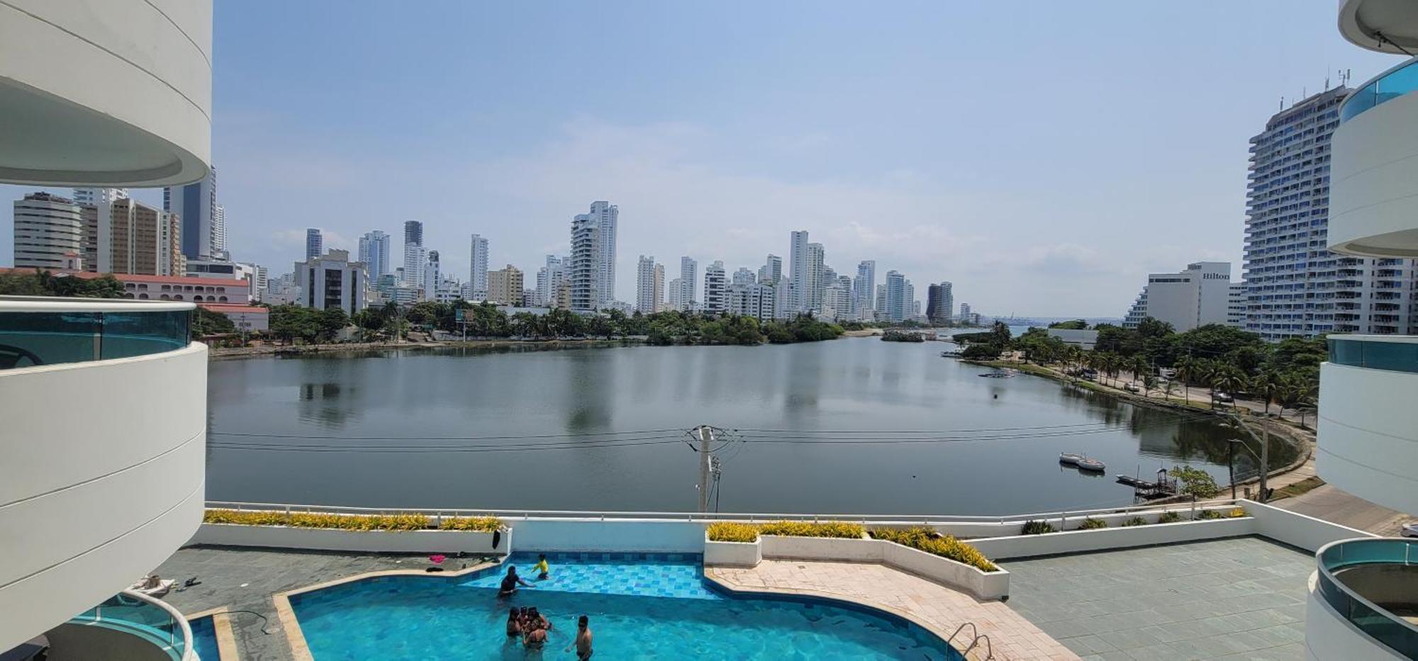 Live - Torres Del Cartagena