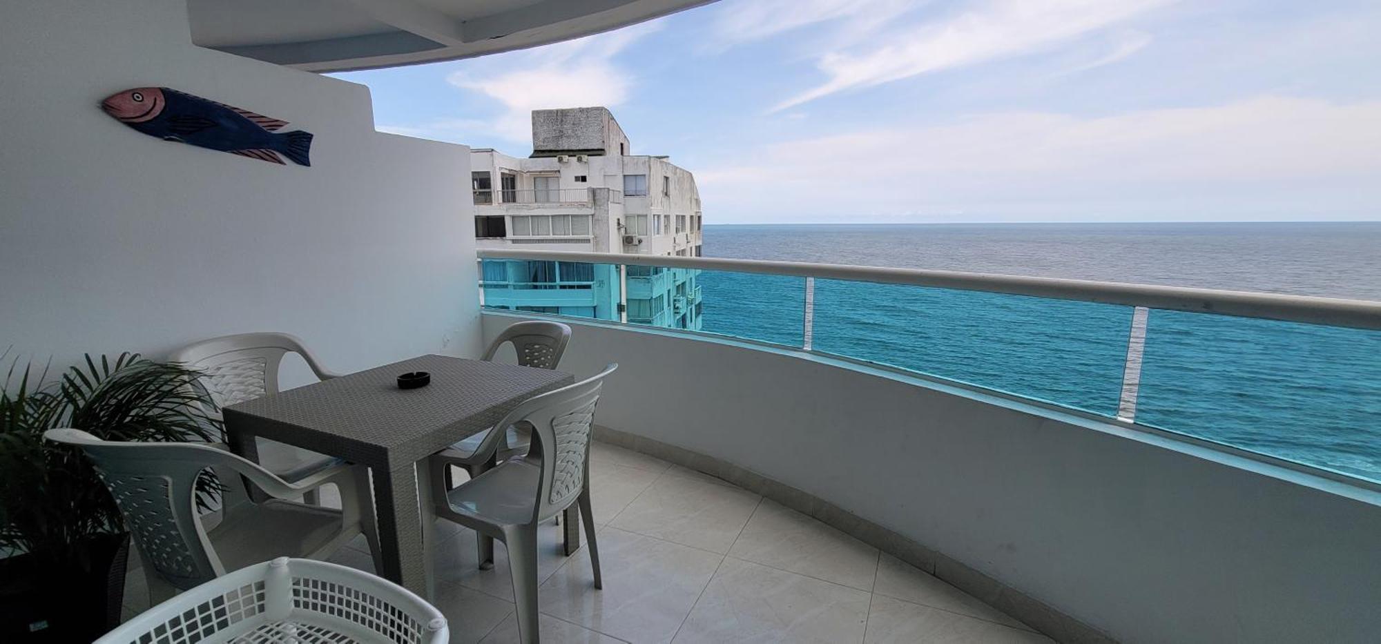Live - Torres Del Apartahotel